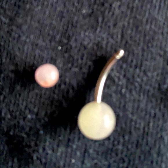 Body Piercing Glow in The Dark - Picture 4 of 4